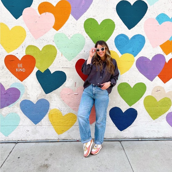 Meet your Posher, Shelby - Picture 2 of 7